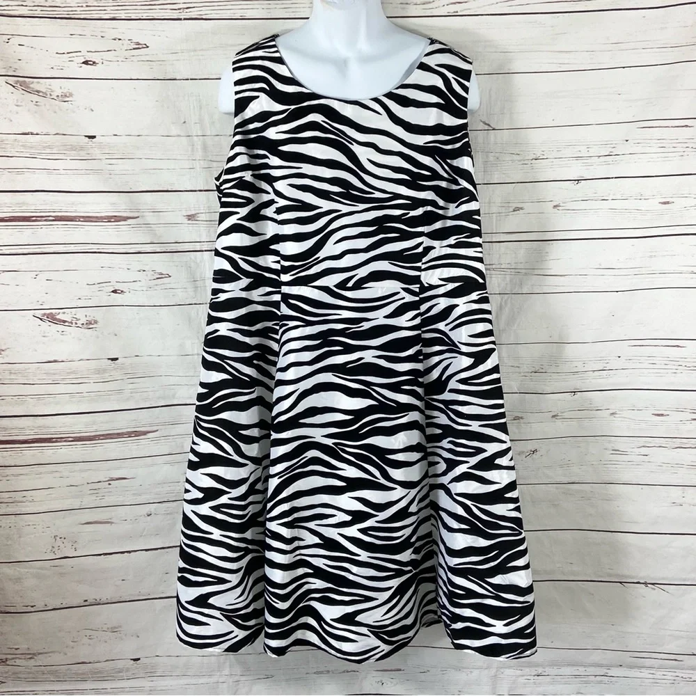Giovanna 2PC Dress Suit Women’s 20W Black/White Zebra Print‎ Burnout Blazer Open